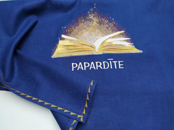 Dāvana izšuvums izšūšanas pakalpojumi personalizēts